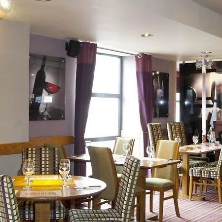 Premier Inn Glasgow Newton Mearns-3