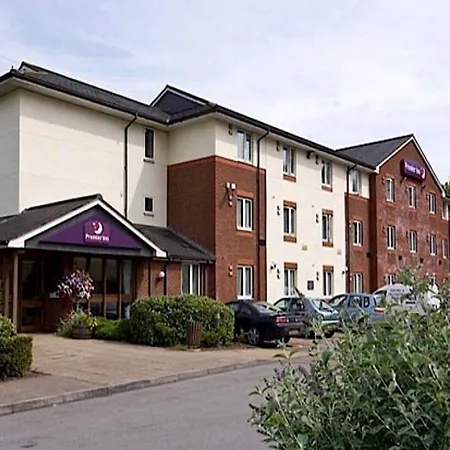 Premier Inn Newport Wales-2