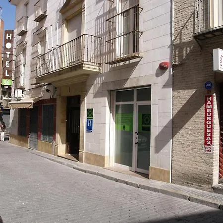 Hotel Al-Yussana-3