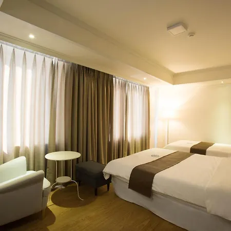 Hillside Hotel-2