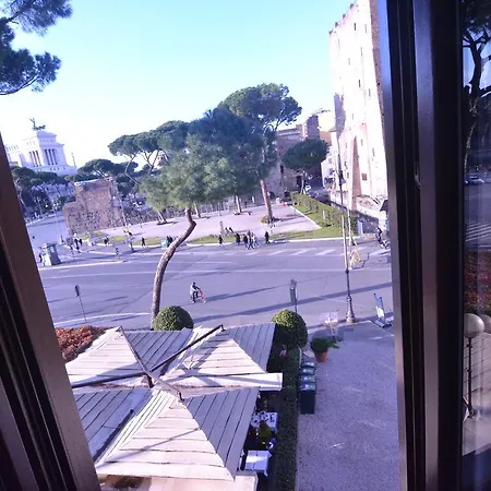 Hotel De Rome-2