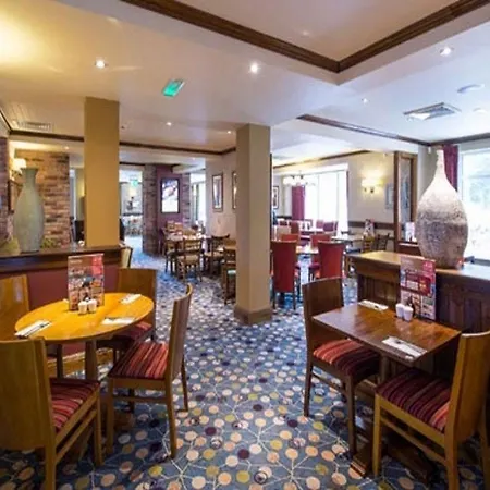 Premier Inn Stourbridge Town Centre-3
