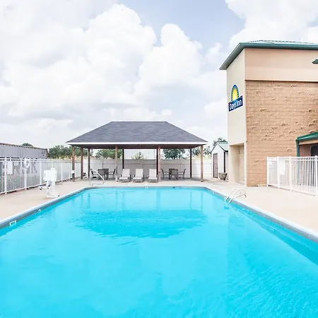 Days Inn By Wyndham Bowling Green-3