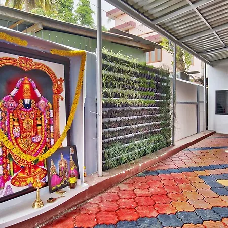 Rams Guest House Near Sree Chithra And Rcc-3