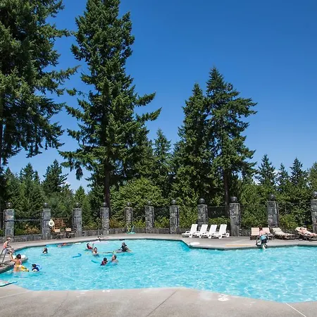 Tall Chief Camping Resort Yurt 5-3