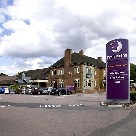 Premier Inn Peterborough North-2