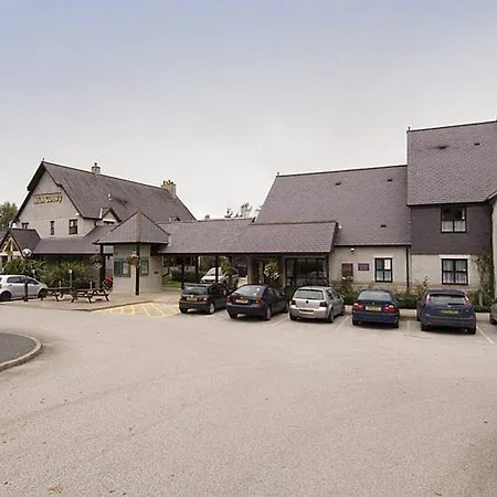 Premier Inn Llandudno-3