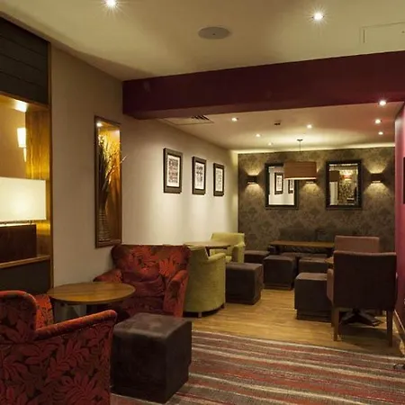 Premier Inn London Bank-2