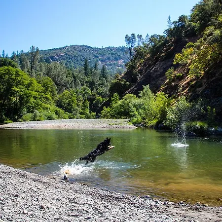 Russian River Camping Resort Studio Cabin 4-2