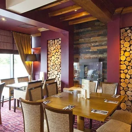 Premier Inn Newmarket-2