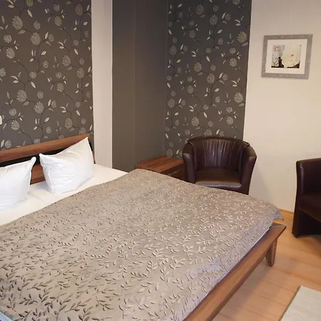 Hotel am Schützenberg-3