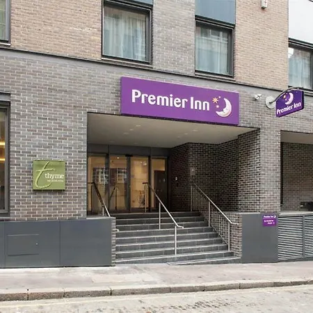 Premier Inn London Bank-3