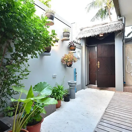 Holiday Haven Ukulhas-3
