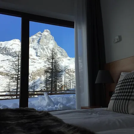 Base Camp Alpine Apartments-2