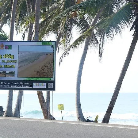 Akurala Beach Park-3