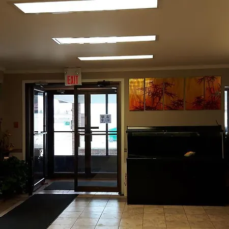 Canway Inn & Suites-3