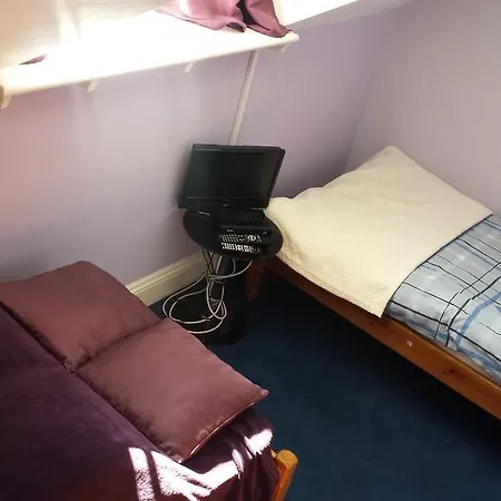 Molyneux Guesthouse-2