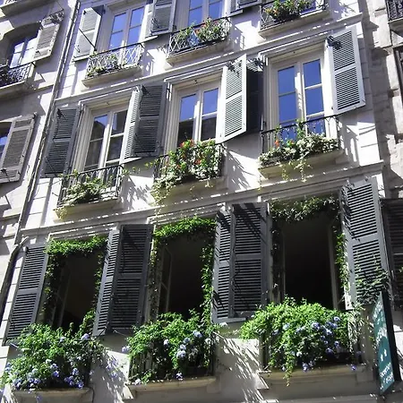 Hôtel des Arceaux-2