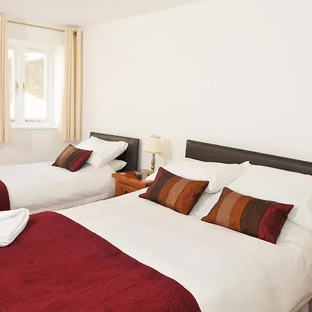 Balmoral Guest House-2