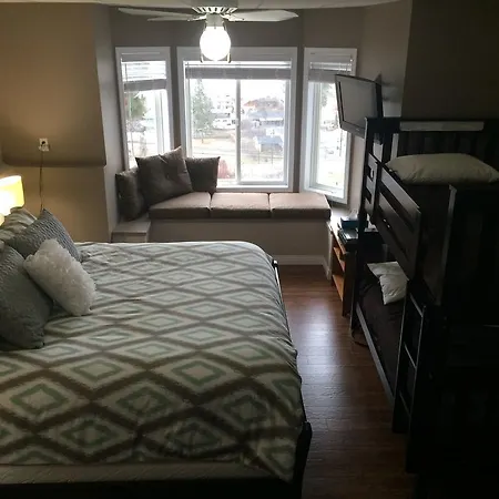 Heart Of Peachland-3
