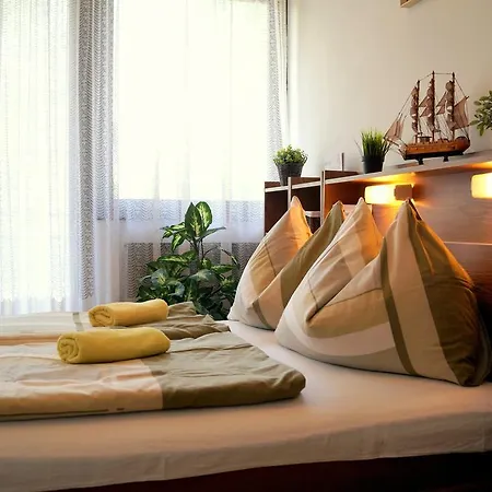 Sophie'S Guesthouse-2