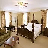 Desbarres Manor Inn-2