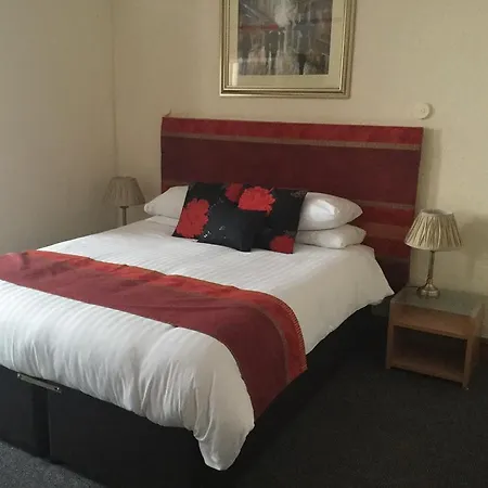 Woodlands Guest House-3