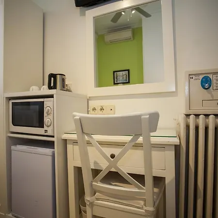 Ava Rooms-2