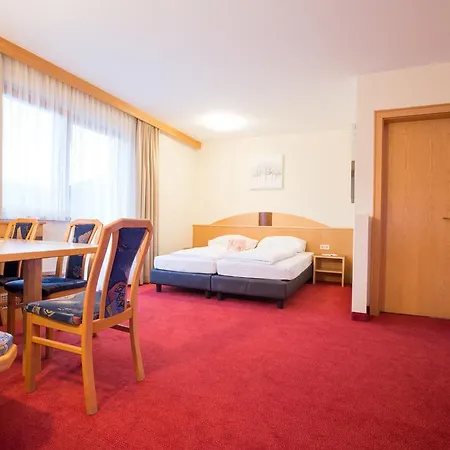 Hotel Amadeus Micheluzzi-3