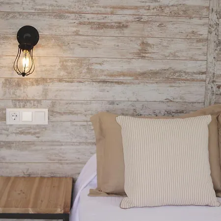 El Trebol Bar & Hotel Only Adults-2