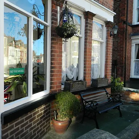 The George Guest House-3