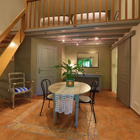 Logis Auberge Du Vigneron-2