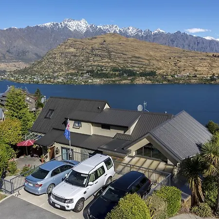 Alpine Suites Queenstown-2