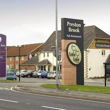 Premier Inn Runcorn-2