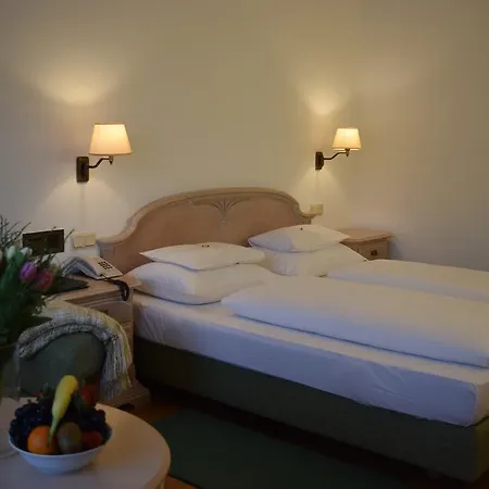 Hotel Landhaus Fuhrgassl-Huber-3