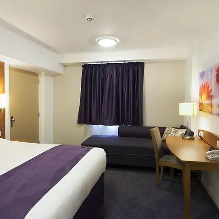 Premier Inn Helston-3