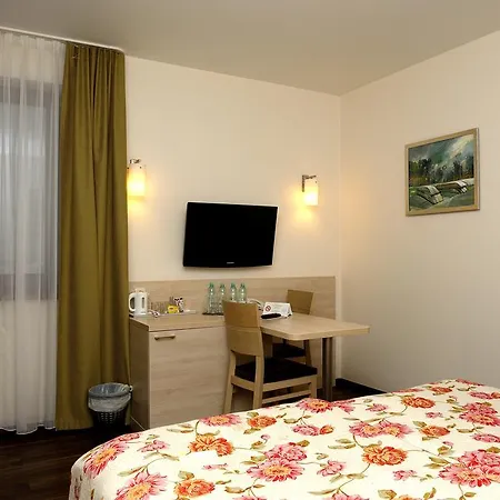 Hotel Nad Przelomem-3