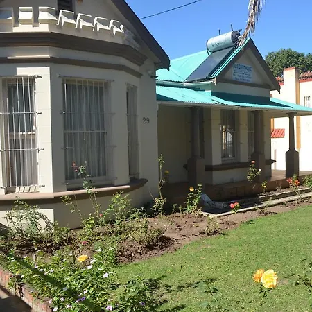 Oasis Guest House-2