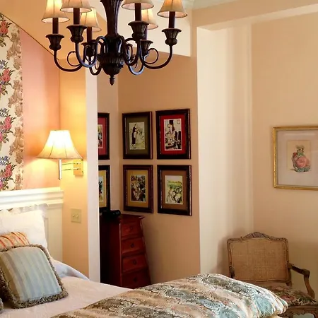 Kingsbrae Inn-2