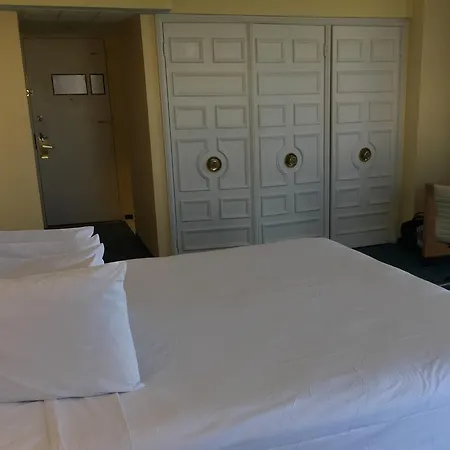 Miami Beach Resort & Spa-3