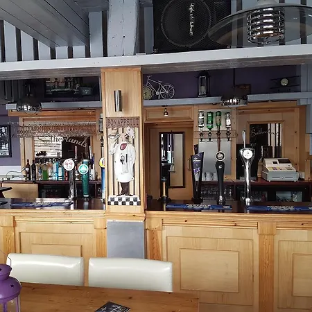 Sutherlands Hotel-2