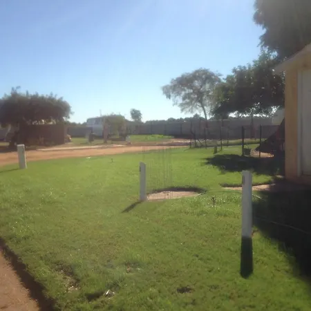 Carnarvon Caravan Park-2