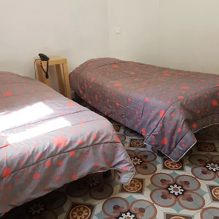 Hotel Des Poetes Avec Parking Sur Reservation-2