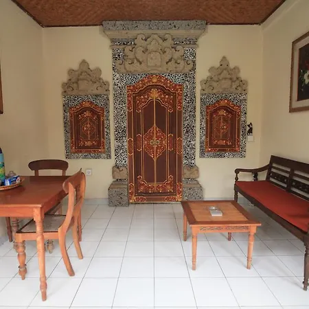 Liang House And Hostel-2