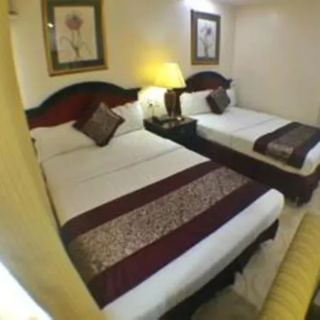 Cindy Kelly Hotel-3