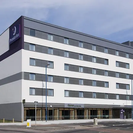 Premier Inn Southampton West Quay-3