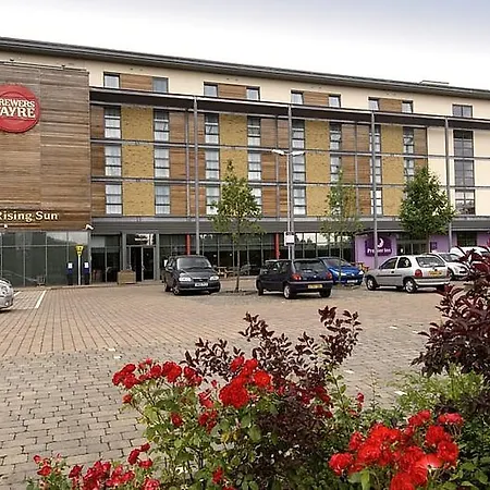 Premier Inn Watford - Croxley Green-2