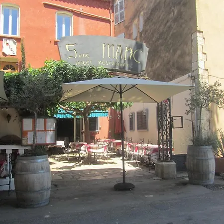Hôtel Restaurant le Saint Marc-3