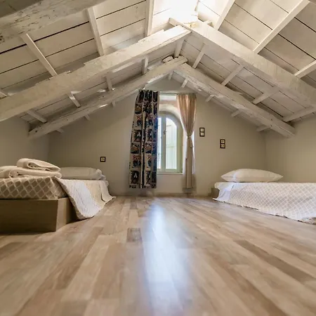 Fiscardonna Luxury Suites-3
