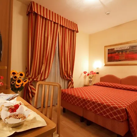 Hotel Villa Luca-3